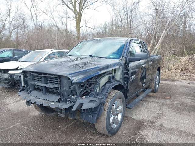 44765346 :رقم المزاد ، 1C6RR7GG2JS311418 vin ، 2018 Ram 1500 مزاد بيع