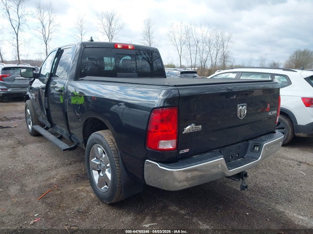 44765346 :رقم المزاد ، 1C6RR7GG2JS311418 vin ، 2018 Ram 1500 مزاد بيع