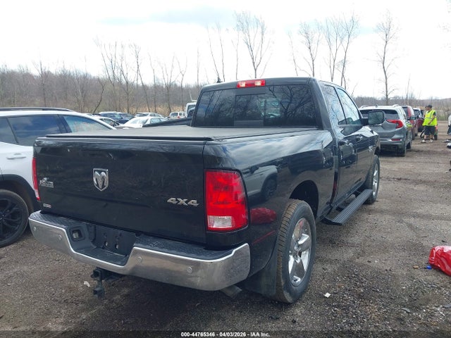 44765346 :رقم المزاد ، 1C6RR7GG2JS311418 vin ، 2018 Ram 1500 مزاد بيع