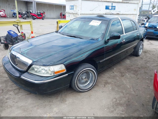 Aukcja sprzedaży 2003 Lincoln Town Car Executive L, vin: 1LNHM84WX3Y643980, numer aukcji: 44765367