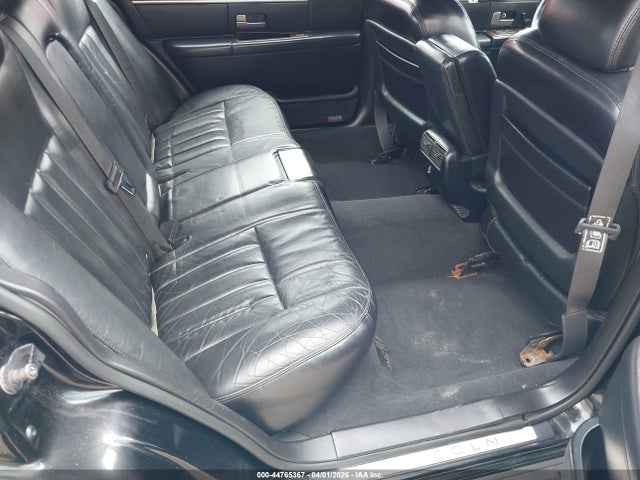 Aukcja sprzedaży 2003 Lincoln Town Car Executive L, vin: 1LNHM84WX3Y643980, numer aukcji: 44765367