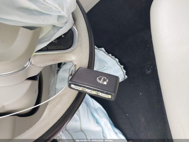 2019 Volvo Xc60 T5 Momentum მანქანა იყიდება აუქციონზე, vin: LYV102DK5KB176334, აუქციონის ნომერი: 44765372