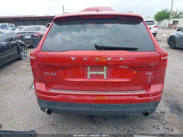 2019 Volvo Xc60 T5 Momentum მანქანა იყიდება აუქციონზე, vin: LYV102DK5KB176334, აუქციონის ნომერი: 44765372