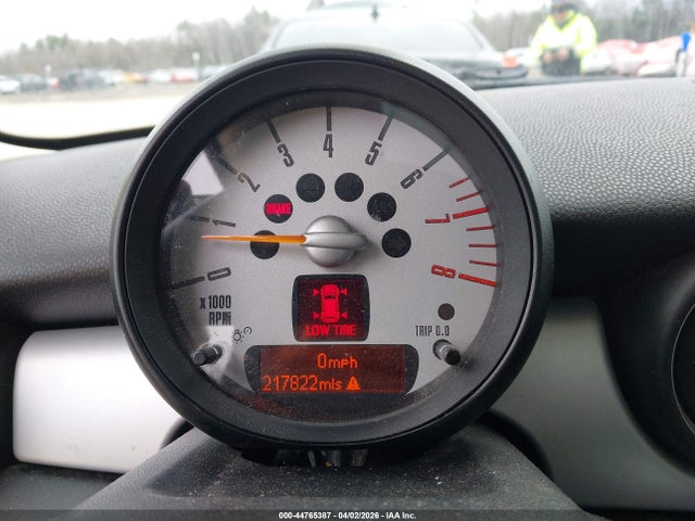 2014 MINI CLUBMAN WMWZF3C50ET571411 Photo 6