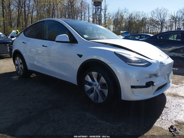Продажа на аукционе авто 2023 Tesla Model Y Awd/long Range Dual Motor All-wheel Drive, vin: 7SAYGDEE3PA097541, номер лота: 44765451