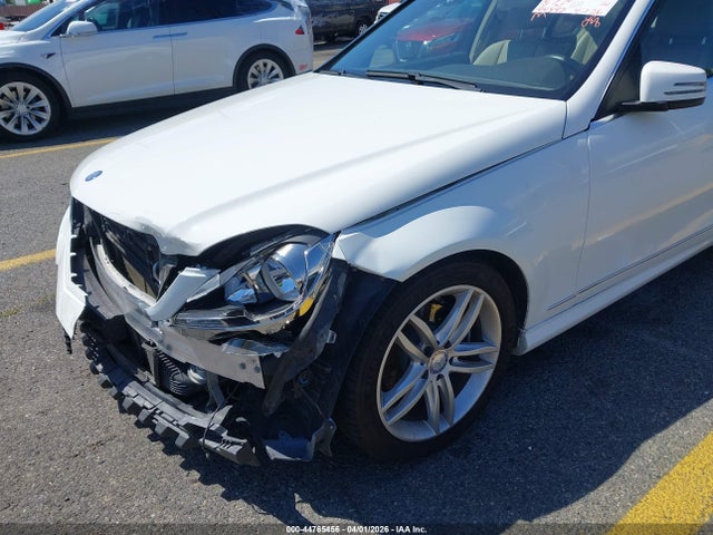 Aukcja sprzedaży 2014 Mercedes-benz C 250 Sport, vin: WDDGF4HB8ER313557, numer aukcji: 44765456