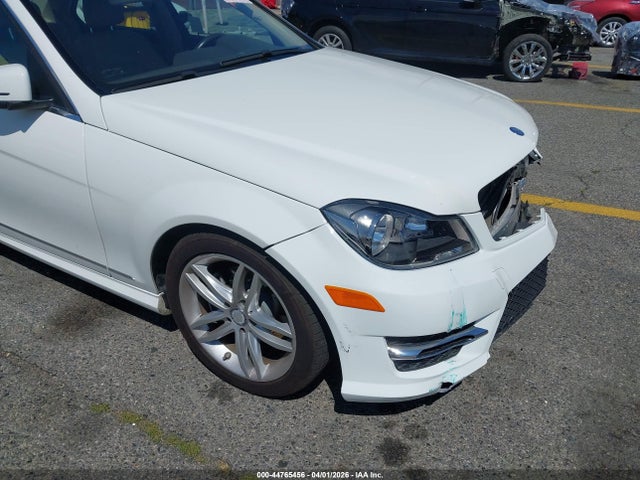 Aukcja sprzedaży 2014 Mercedes-benz C 250 Sport, vin: WDDGF4HB8ER313557, numer aukcji: 44765456