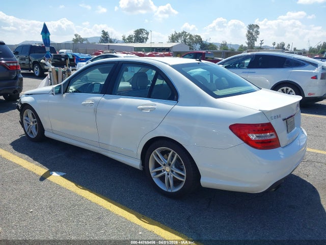 Aukcja sprzedaży 2014 Mercedes-benz C 250 Sport, vin: WDDGF4HB8ER313557, numer aukcji: 44765456