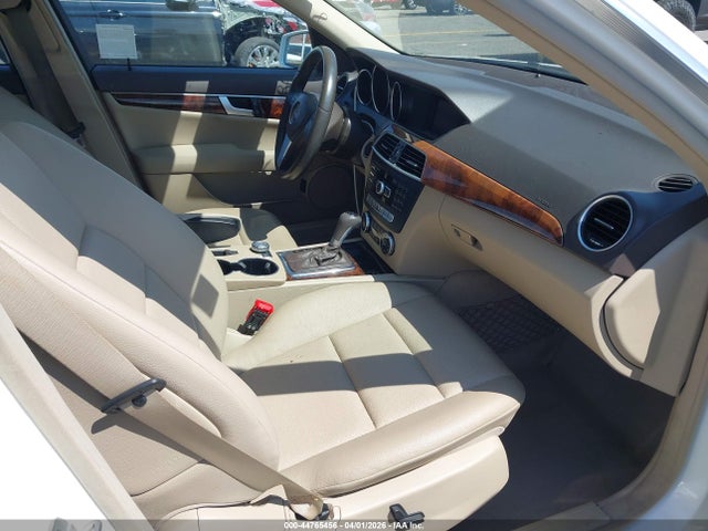 Aukcja sprzedaży 2014 Mercedes-benz C 250 Sport, vin: WDDGF4HB8ER313557, numer aukcji: 44765456