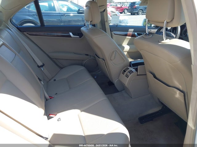 Aukcja sprzedaży 2014 Mercedes-benz C 250 Sport, vin: WDDGF4HB8ER313557, numer aukcji: 44765456