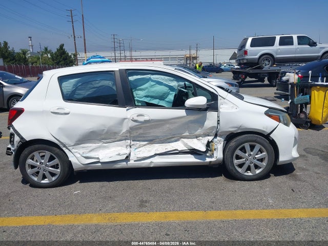 VNKKTUD39FA017109 Toyota YARIS LE
