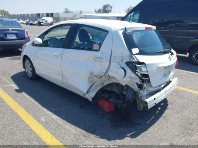VNKKTUD39FA017109 Toyota YARIS LE