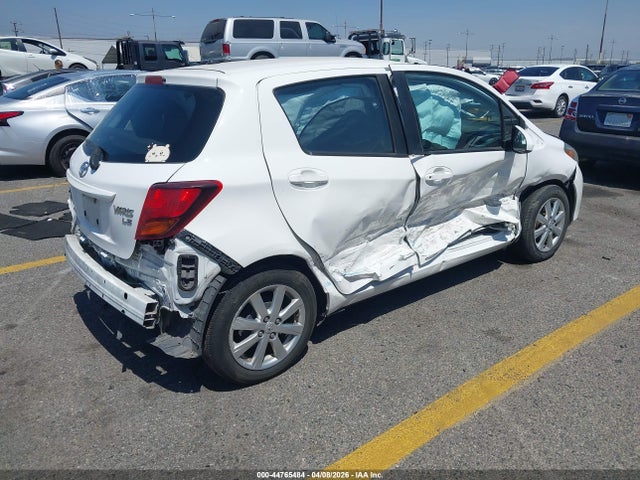 VNKKTUD39FA017109 Toyota YARIS LE