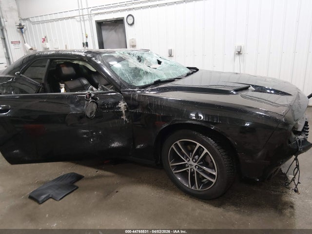 Продажа на аукционе авто 2019 Dodge Challenger Sxt Awd, vin: 2C3CDZGG7KH677882, номер лота: 44765531