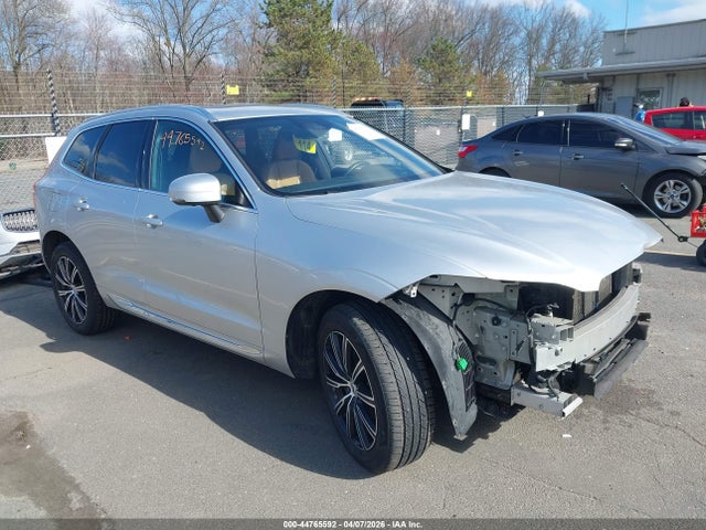 2019 VOLVO XC60 LYV102RLXKB235721