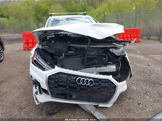 Продаж на аукціоні авто 2022 Audi Q5 Premium Plus 45 Tfsi S Line Quattro S Tronic, vin: WA1EAAFY4N2122596, номер лоту: 44765596