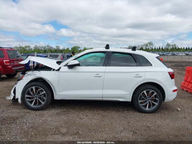 Продаж на аукціоні авто 2022 Audi Q5 Premium Plus 45 Tfsi S Line Quattro S Tronic, vin: WA1EAAFY4N2122596, номер лоту: 44765596