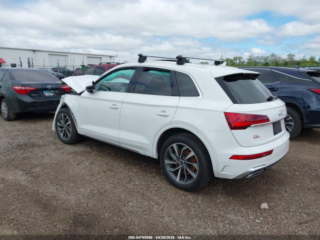 Продаж на аукціоні авто 2022 Audi Q5 Premium Plus 45 Tfsi S Line Quattro S Tronic, vin: WA1EAAFY4N2122596, номер лоту: 44765596
