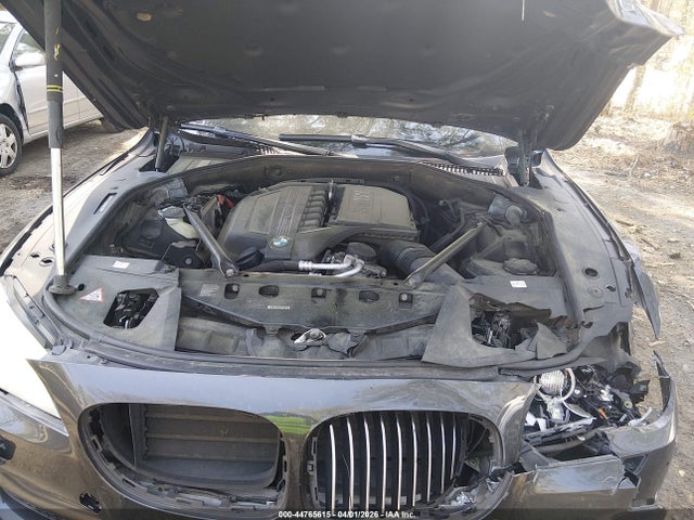 2013 BMW 740I WBAYA6C54DD143376 Photo 9