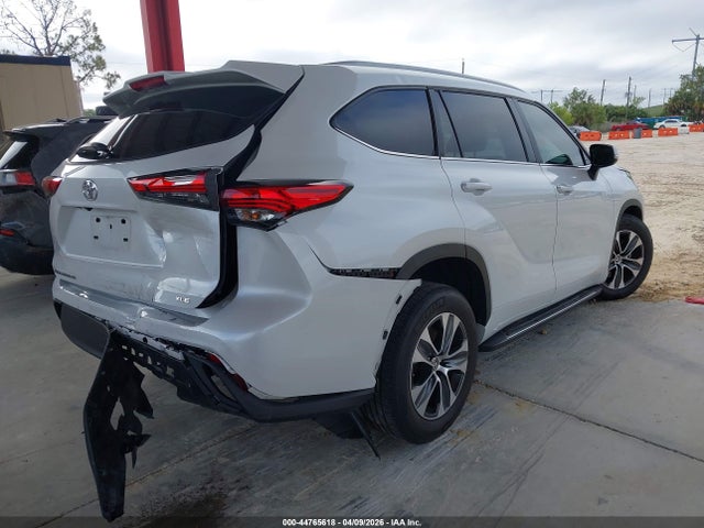 2023 Toyota Highlander Xle მანქანა იყიდება აუქციონზე, vin: 5TDKDRAH7PS030691, აუქციონის ნომერი: 44765618