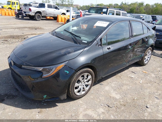 44765642 :رقم المزاد ، 5YFEPMAE7NP335255 vin ، 2022 Toyota Corolla Le مزاد بيع