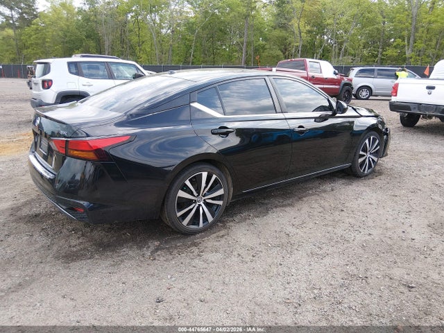 44765647 :رقم المزاد ، 1N4BL4CV0NN406259 vin ، 2022 Nissan Altima Sr Fwd مزاد بيع