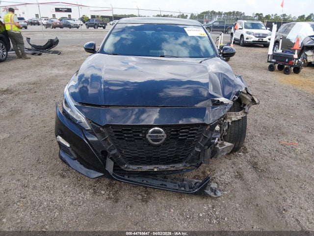44765647 :رقم المزاد ، 1N4BL4CV0NN406259 vin ، 2022 Nissan Altima Sr Fwd مزاد بيع