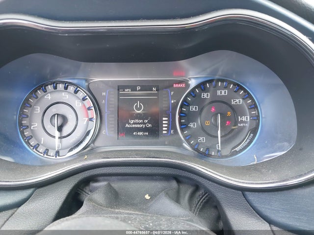 Продажа на аукционе авто 2015 Chrysler 200 S, vin: 1C3CCCBB8FN511699, номер лота: 44765657