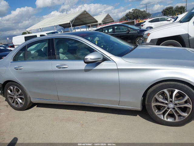 44765667 :رقم المزاد ، 55SWF4JB6GU169742 vin ، 2016 Mercedes-benz C 300 مزاد بيع
