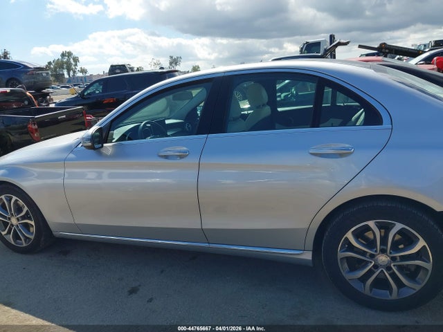 44765667 :رقم المزاد ، 55SWF4JB6GU169742 vin ، 2016 Mercedes-benz C 300 مزاد بيع