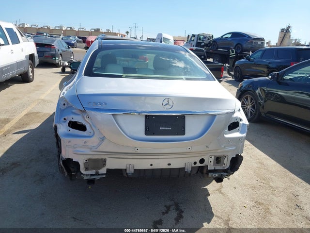44765667 :رقم المزاد ، 55SWF4JB6GU169742 vin ، 2016 Mercedes-benz C 300 مزاد بيع