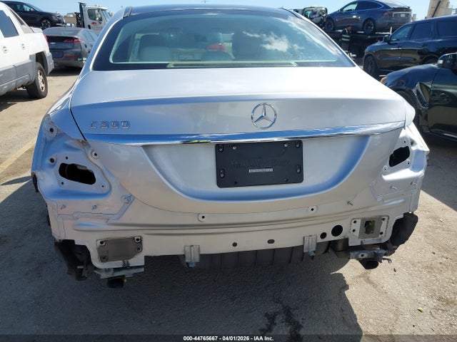 44765667 :رقم المزاد ، 55SWF4JB6GU169742 vin ، 2016 Mercedes-benz C 300 مزاد بيع