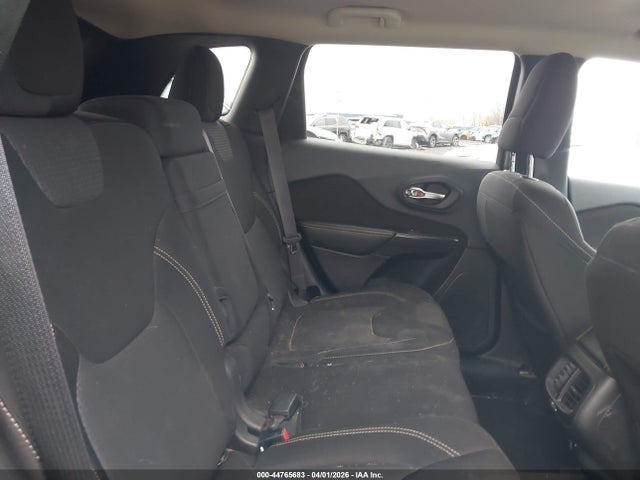 Продажа на аукционе авто 2015 Jeep Cherokee Latitude, vin: 1C4PJMCBXFW749183, номер лота: 44765683