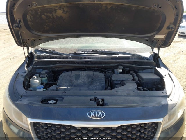 KNDMB5C11G6112908 KIA SEDONA LX