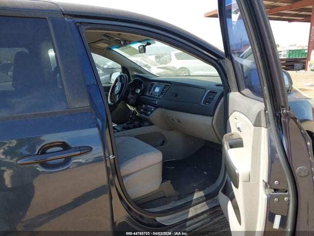 KNDMB5C11G6112908 KIA SEDONA LX