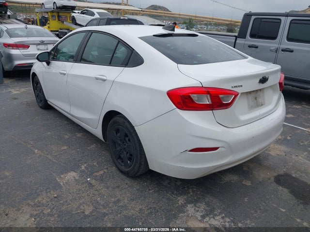 2016 CHEVROLET CRUZE 1G1BC5SM9G7297826 Photo 2