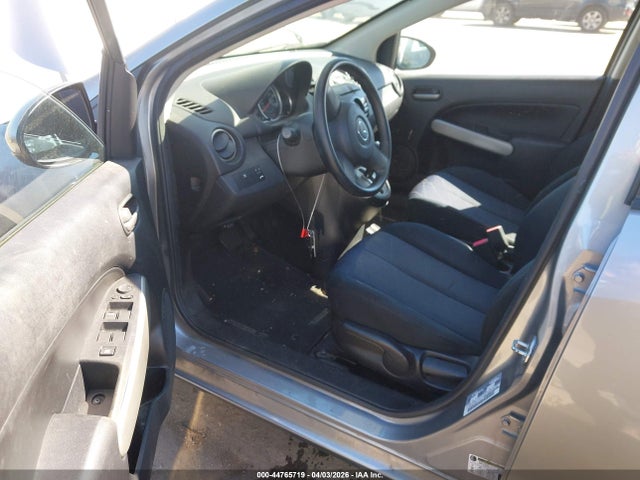 2014 Mazda Mazda2 Sport მანქანა იყიდება აუქციონზე, vin: JM1DE1KZ4E0175489, აუქციონის ნომერი: 44765719