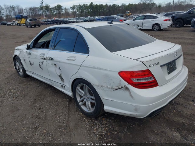 Aukcja sprzedaży 2014 Mercedes-benz C-class C 250 Sport, vin: WDDGF4HB1EG187151, numer aukcji: 44765723