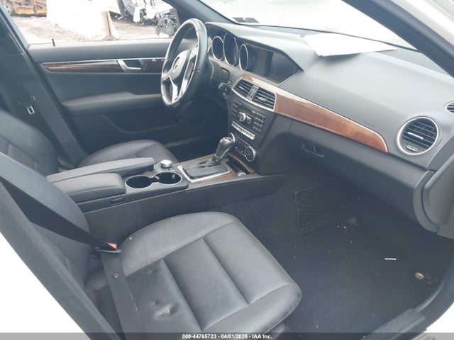 Aukcja sprzedaży 2014 Mercedes-benz C-class C 250 Sport, vin: WDDGF4HB1EG187151, numer aukcji: 44765723
