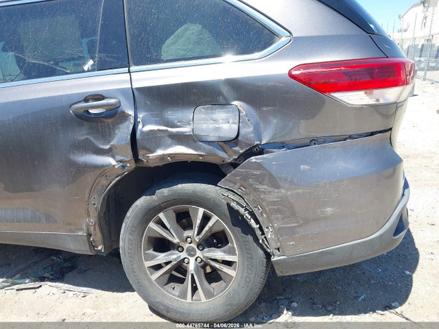 Toyota Highlander Le 2019 5TDZARFH6KS044851 Image 6