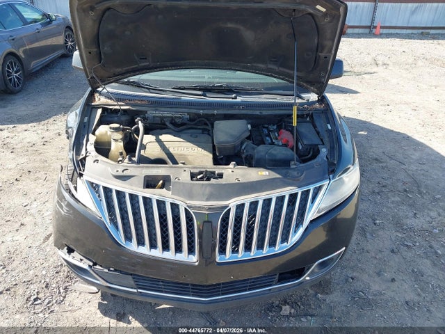 44765772 :رقم المزاد ، 2LMDJ6JK8BBJ03623 vin ، 2011 Lincoln Mkx مزاد بيع