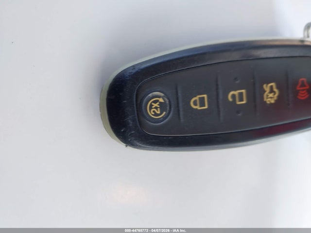 44765772 :رقم المزاد ، 2LMDJ6JK8BBJ03623 vin ، 2011 Lincoln Mkx مزاد بيع