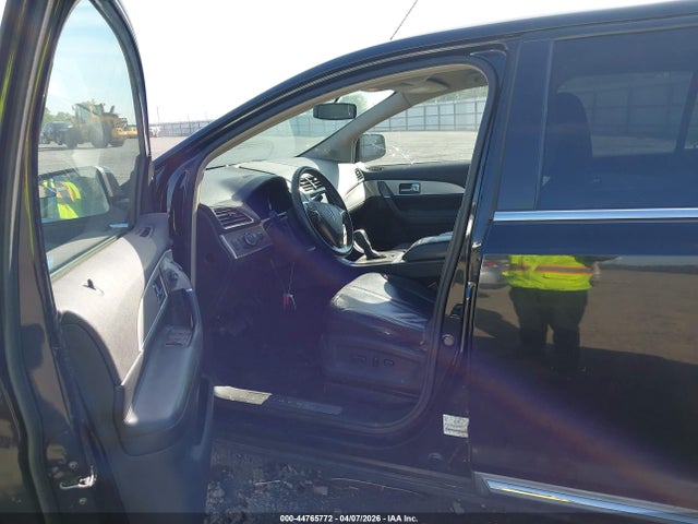 44765772 :رقم المزاد ، 2LMDJ6JK8BBJ03623 vin ، 2011 Lincoln Mkx مزاد بيع