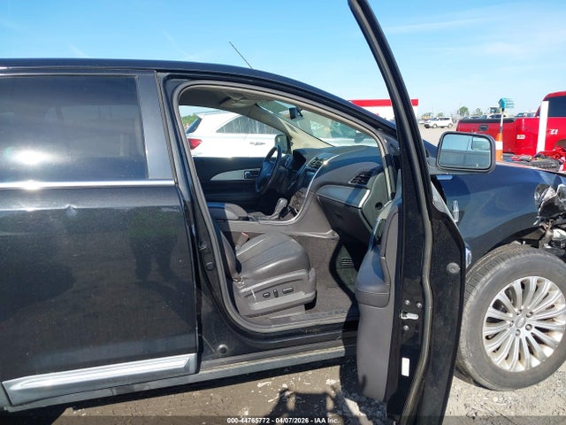44765772 :رقم المزاد ، 2LMDJ6JK8BBJ03623 vin ، 2011 Lincoln Mkx مزاد بيع