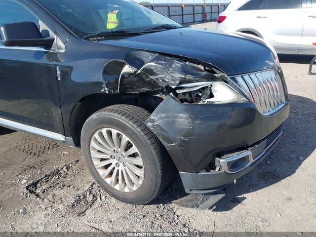 44765772 :رقم المزاد ، 2LMDJ6JK8BBJ03623 vin ، 2011 Lincoln Mkx مزاد بيع