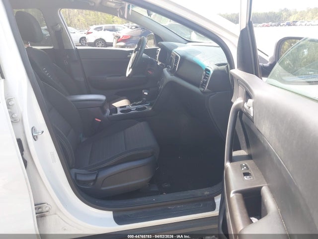 Продажа на аукционе авто 2017 Kia Sportage Lx, vin: KNDPM3AC4H7080340, номер лота: 44765783