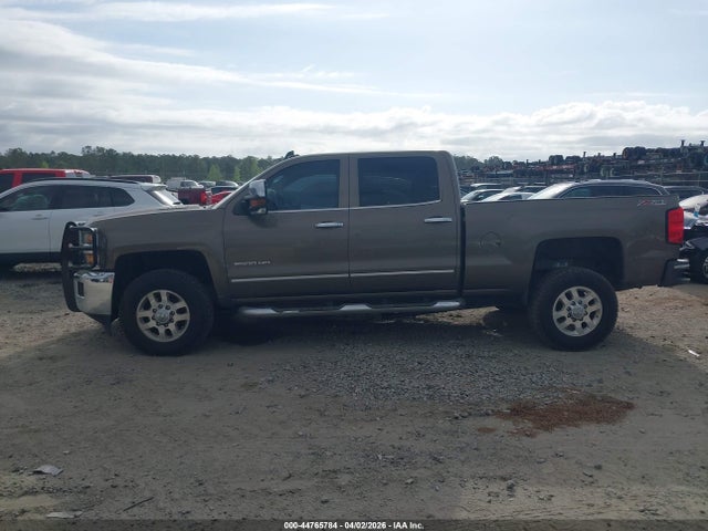 1GC1KWE82FF556204 Chevrolet Silverado 2500hd Ltz