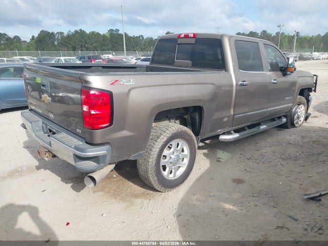 1GC1KWE82FF556204 Chevrolet Silverado 2500hd Ltz