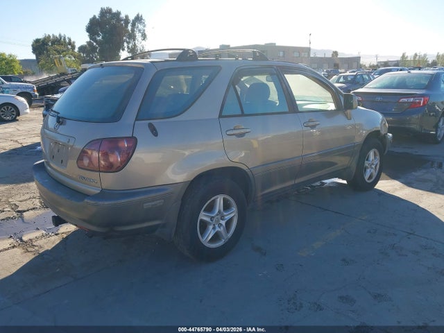 44765790 :رقم المزاد ، JT6HF10UXX0071248 vin ، 1999 Lexus Rx 300 مزاد بيع