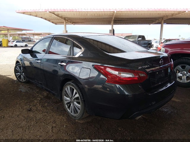 Nissan Altima 2.5 S 2018 1N4AL3AP1JC167983 Image 3